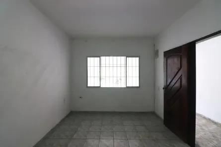Sobrado com 2 Quartos para alugar, 172m² no Montanhão, São Bernardo do Campo
