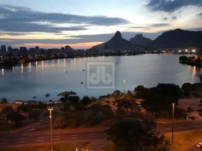 Apartamento com 4 Quartos à venda, 210m² no Lagoa, Rio de Janeiro