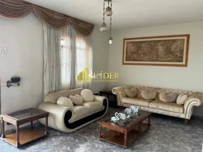 Casa com 6 Quartos à venda, 320m² no Brasil, Uberlândia