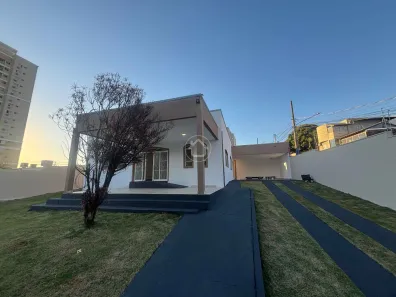 Casa com 3 Quartos à venda, 133m² no São Francisco, Campo Grande