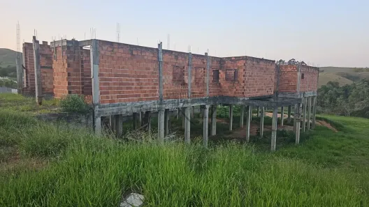 à venda, 2200m² no Bandeira Branca, Jacareí