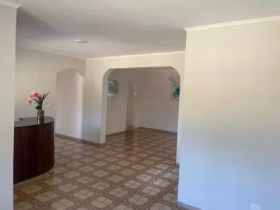 com 4 Quartos para alugar, 283m² no Jardim, Santo André
