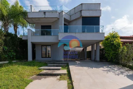 Casa de Condomínio com 5 Quartos à venda, 280m² no Parque Balneario Oasis, Peruíbe