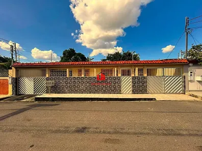 Casa com 3 Quartos à venda, 270m² no Parque 10 de Novembro, Manaus