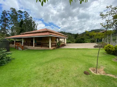 Fazenda/Sítio com 3 Quartos à venda, 2000m² no , Sapucaí-Mirim