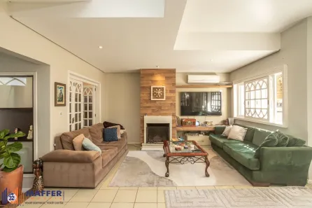 Casa com 4 Quartos à venda, 270m² no Igara, Canoas