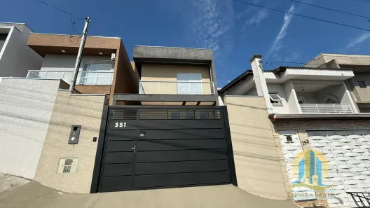 Casa com 3 Quartos à venda, 109m² no Centro, Cajamar