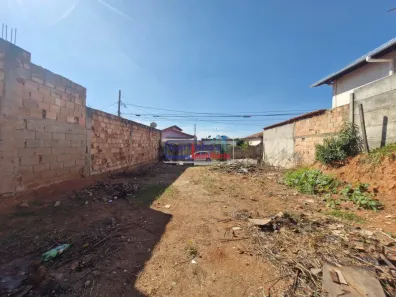Lote/Terreno à venda, 200m² no , Mateus Leme