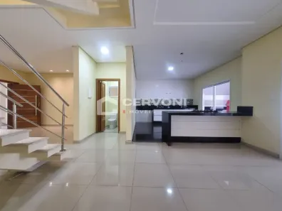 Sobrado com 3 Quartos para alugar, 240m² no Loteamento Villa Branca, Jacareí