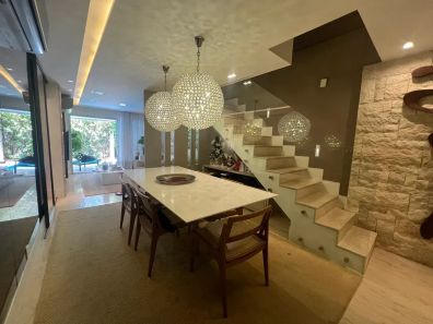 Casa de Condomínio com 4 Quartos à venda, 200m² no Recreio dos Bandeirantes, Rio de Janeiro