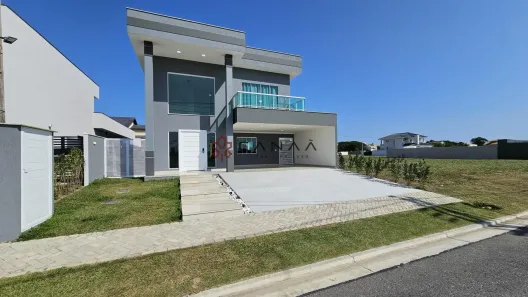 Casa de Condomínio com 5 Quartos à venda, 300m² no Ogiva, Cabo Frio