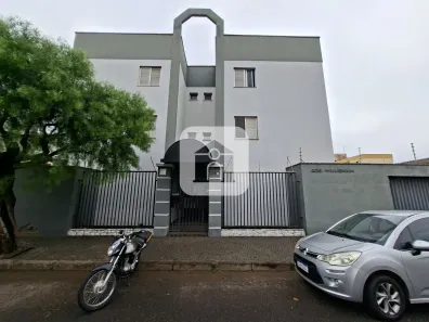 Apartamento com 2 Quartos para alugar, 96m² no Santa Mônica, Uberlândia