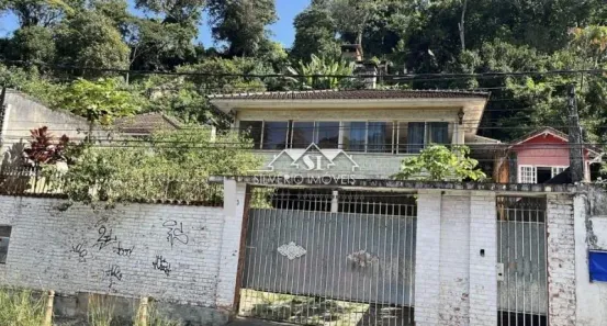Casa com 4 Quartos à venda, 160m² no Quarteirão Ingelheim, Petrópolis
