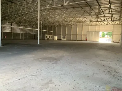 Galpão/Depósito/Armazém à venda, 2500m² no Piracangaguá, Taubaté