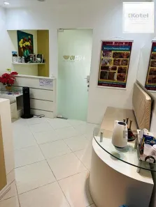 Sala Comercial à venda, 32m² no Passo da Areia, Porto Alegre