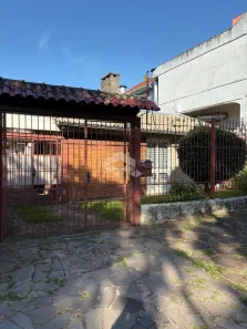 Casa com 3 Quartos à venda, 200m² no Teresópolis, Porto Alegre