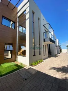 Casa de Condomínio com 3 Quartos à venda, 138m² no Canadá, Cascavel