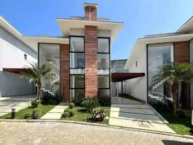 Casa de Condomínio com 4 Quartos à venda, 150m² no Tijuca, Teresópolis