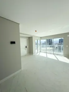 Apartamento com 3 Quartos à venda, 132m² no Meia Praia, Itapema