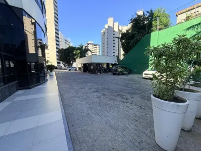 Apartamento com 4 Quartos para alugar, 150m² no Candeal, Salvador