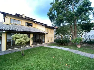 Casa com 4 Quartos para alugar, 250m² no Barra da Lagoa, Florianópolis