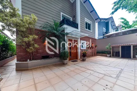 Casa com 4 Quartos à venda, 214m² no Campo Belo, São Paulo