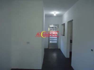 Casa com 1 Quarto para alugar, 45m² no Vila Flórida, Guarulhos
