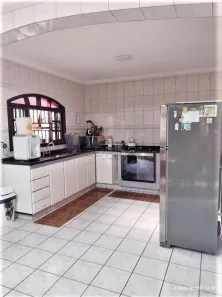 Sobrado com 3 Quartos à venda, 212m² no Jardim Las Vegas, Santo André