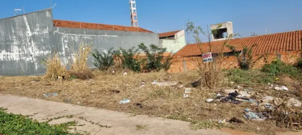 Lote/Terreno à venda, 180m² no Vila Industrial, Bauru