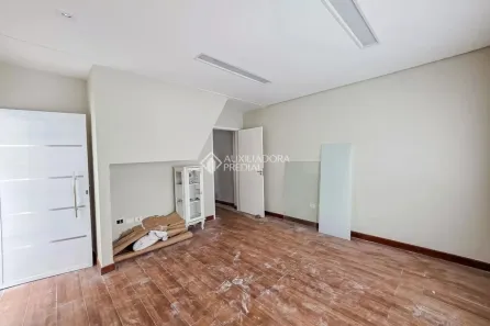 Sobrado com 2 Quartos para alugar, 121m² no Vila Alpina, Santo André