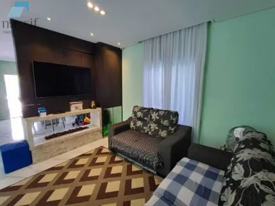 Casa com 3 Quartos à venda, 230m² no Parque Residencial Itapeti, Mogi das Cruzes