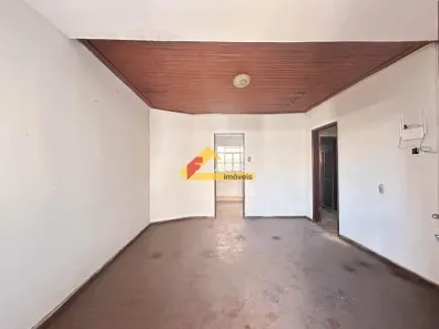 Casa com 4 Quartos para alugar, 173m² no Niterói, Divinópolis