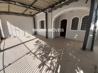 Casa com 3 Quartos à venda, 240m² no Jardim das Bandeiras, São Paulo