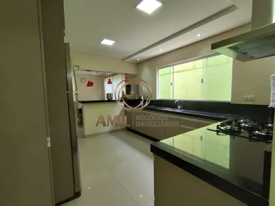 Sobrado com 3 Quartos à venda, 167m² no Cidade Salvador, Jacareí