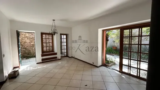 Casa com 3 Quartos à venda, 246m² no Chácara Santo Antônio (Zona Sul), São Paulo
