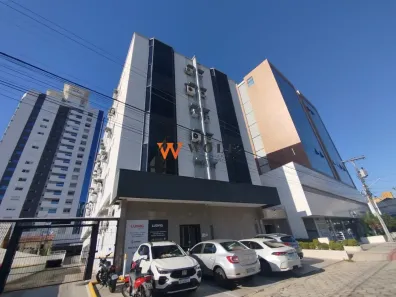 Sala Comercial para alugar, 59m² no Estreito, Florianópolis