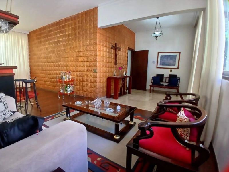 Casa com 3 quartos — Nova Suíssa, Belo Horizonte