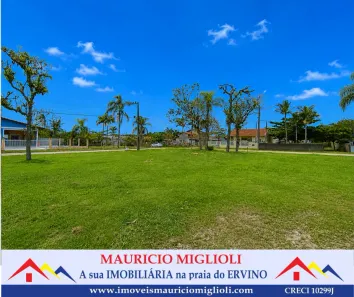 Lote/Terreno à venda, 490m² no Praia do Ervino, São Francisco do Sul