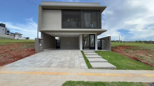 Casa de Condomínio com 3 Quartos à venda, 220m² no Jardins Parma, Senador Canedo
