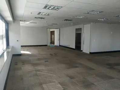 Sala Comercial para alugar, 600m² no Vila Olímpia, São Paulo