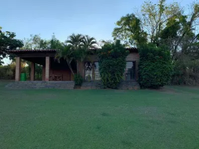 Fazenda/Sítio com 4 Quartos à venda, 650m² no Canjica, Salto