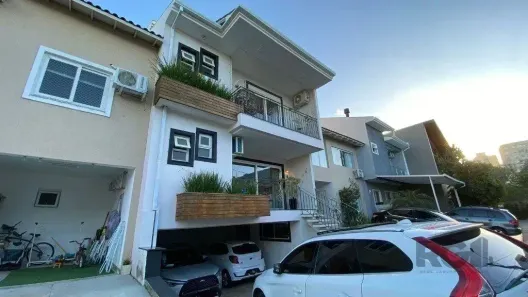 Casa de Condomínio com 4 Quartos à venda, 211m² no Passo das Pedras, Porto Alegre