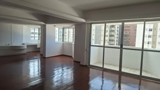 Apartamento com 3 Quartos para alugar, 140m² no Boa Viagem, Recife