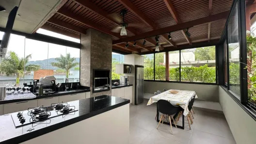 Casa de Condomínio com 3 Quartos à venda, 88m² no Maresias, São Sebastião