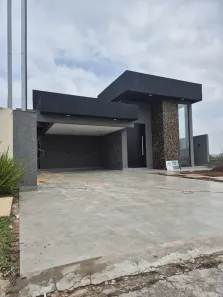 Casa de Condomínio com 3 Quartos à venda, 200m² no Parque Dom Henrique, Cotia