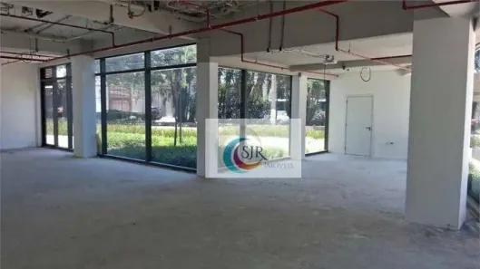Ponto Comercial para alugar, 131m² no Cidade Jardim, São Paulo