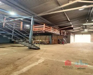 Sala Comercial para alugar, 581m² no Vila Arens I, Jundiaí