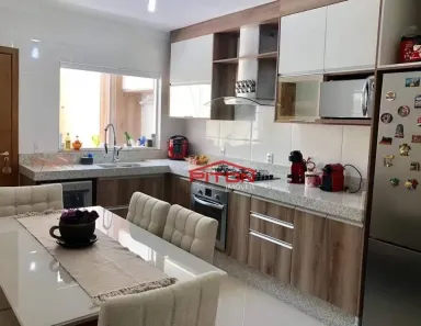 Sobrado com 4 Quartos à venda, 170m² no Vila Beatriz, São Paulo