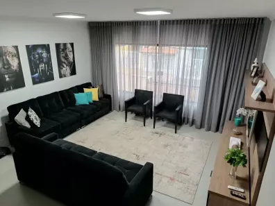 Sobrado com 4 Quartos à venda, 238m² no Nova Petrópolis, São Bernardo do Campo