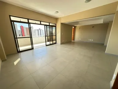 Apartamento com 3 Quartos para alugar, 216m² no Fátima, Teresina